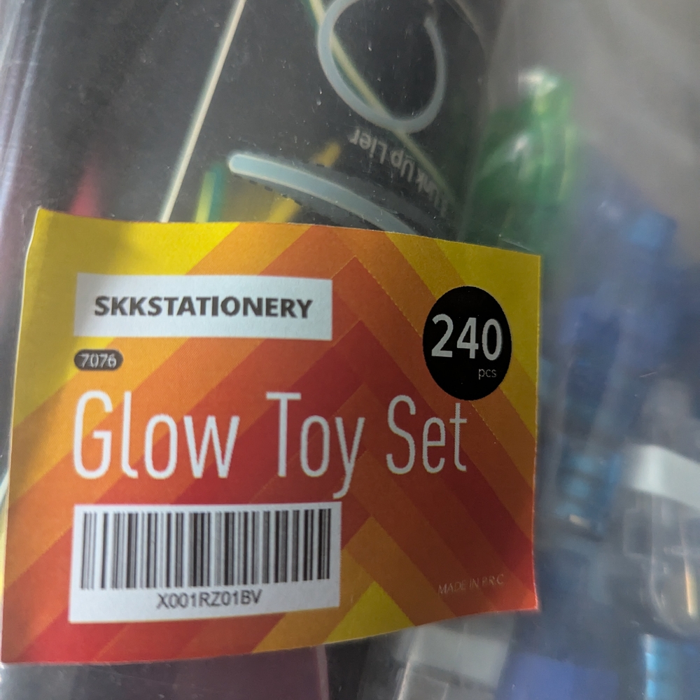 Glow In The Dark Bracelet Set 240 Pieces